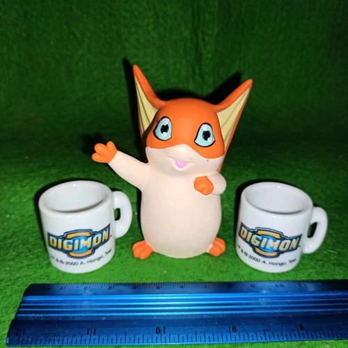 Digimon Patamon figure 1999 and two mini cups used