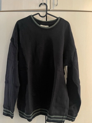 Mango black pullover like new, size M