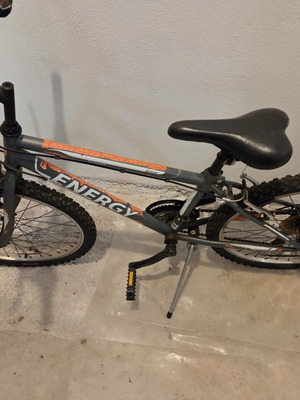 Energy Mountain Bike 24'' used with gears and suspension