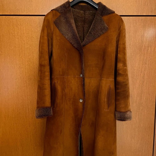 Leather women's coat like new, brown, size small