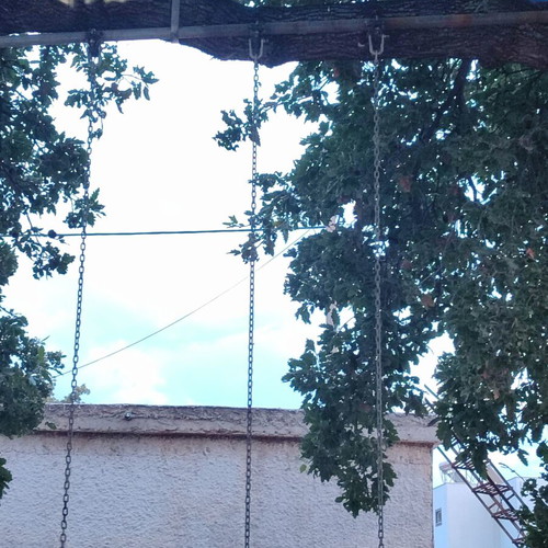 Swing construction for 2 seats like new