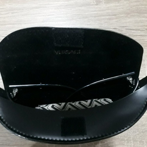 Versace sunglasses used women's in excellent condition