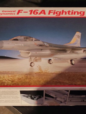 Συναρμολογούμενο F-16A Fighting Falcon 1/48 σαν καινούργιο