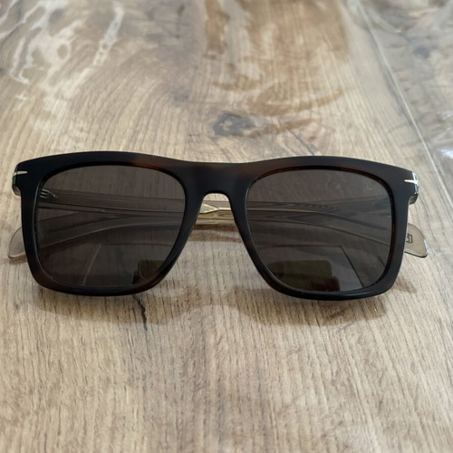 David Beckham DB 7000/S EX4 Sunglasses like new, brown