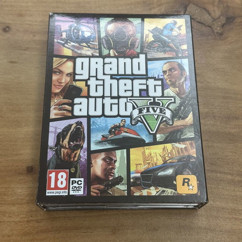 Grand Theft Auto V PC Complete Edition 7 DVDs like new with map