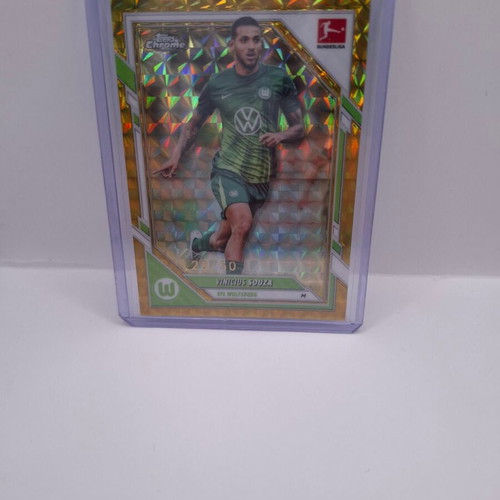 Vinicius Souza 2025-26 Topps Chrome Bundesliga Gold Wave Refractor Base like new