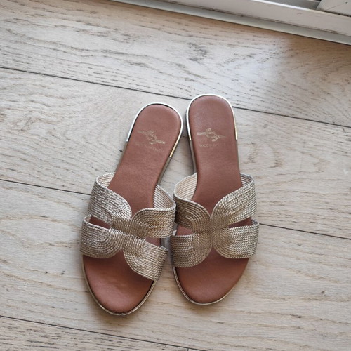 Knitted sandals refurbished, size 39, gold color