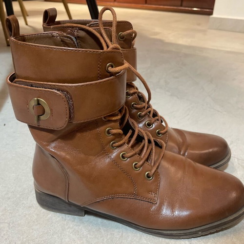 Brown ankle boots size 39 like new