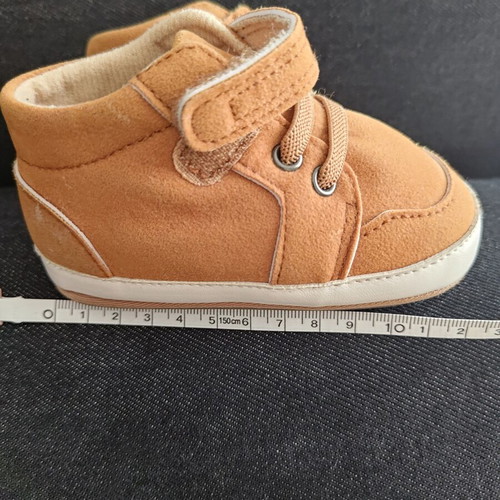 Baby shoes Agklias camel/tan size 18-19 like new