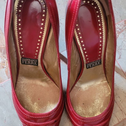 Gianfranco Ferre vintage red patent leather pumps