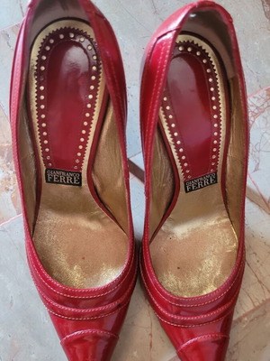 Gianfranco Ferre vintage red patent leather pumps