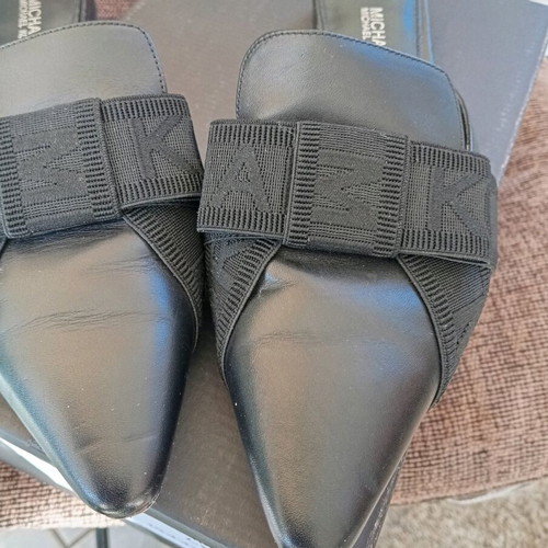 Michael Kors women's black sandals like new, size 36.5