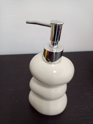 Dispenser liquid soap container used BTP