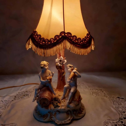 Bassano Porcelain Table Lamp with Romantic Cherubs, Like New