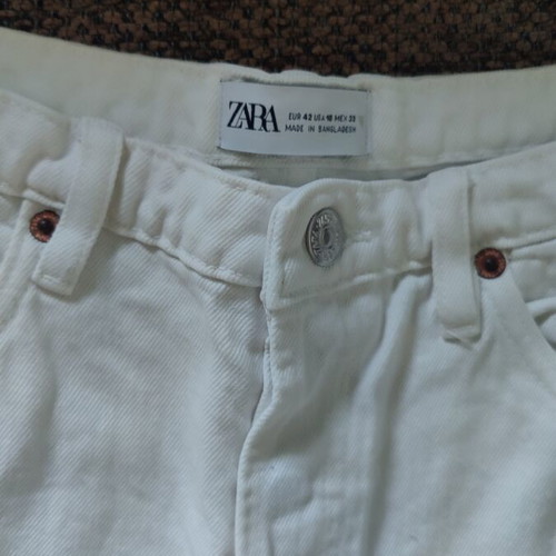 Zara denim shorts size 42 like new, white