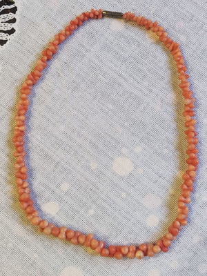 Coral necklace choker style, like new, 40 cm length, orange