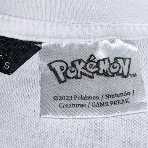 Pokémon T shirt like new, size small