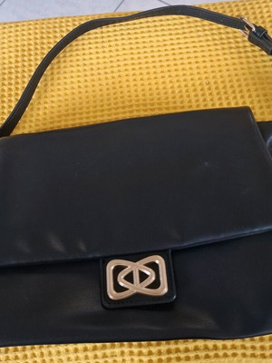 Aldo Eelinora Shoulder Bag like new, black with gold details