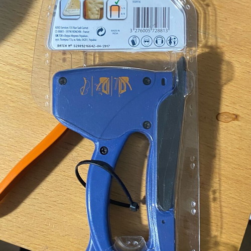 Dexter hand stapler new