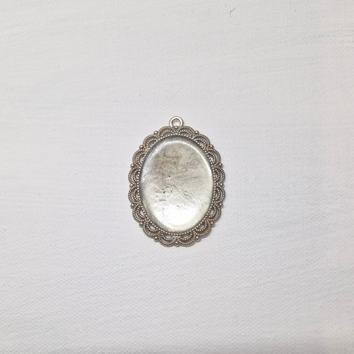 Vintage oval metal pendant new, gray silver