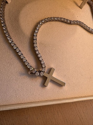 Tennis chain with cross 60 cm new from MMI Jewellers