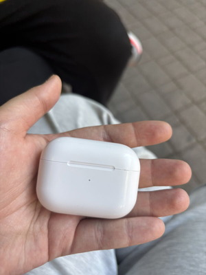 AirPods Pro 2 like new with original case