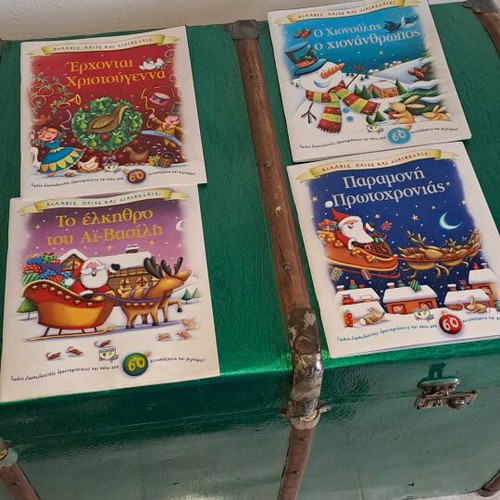 O Chionoulis Chionanthropos used 4 fairy tales with stickers