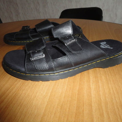 Dr. Martens men's slippers size 44 like new, black