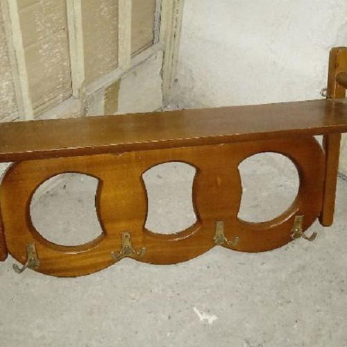 Wall Clothes Hanger