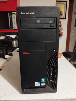 PC Core 2 Quad Q8400 μεταχειρισμένο με 6GB RAM και Radeon R7 250