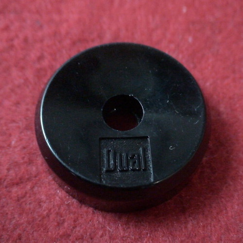 Dual 45 RPM 7" record adapter used