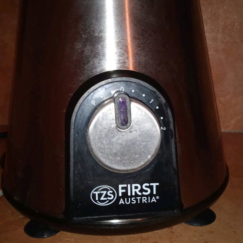 First Austria blender 1000W like new, glass jug 1.5 liters