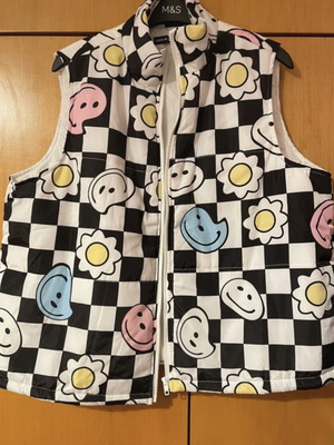 Plus size Shein sleeveless vest with emoticons in black and white check, size 2 XL like new