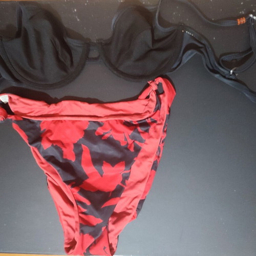 Women's swimwear set like new, black and red, size M