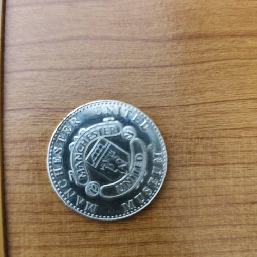 Manchester United Memory Coin like new, collectible souvenir