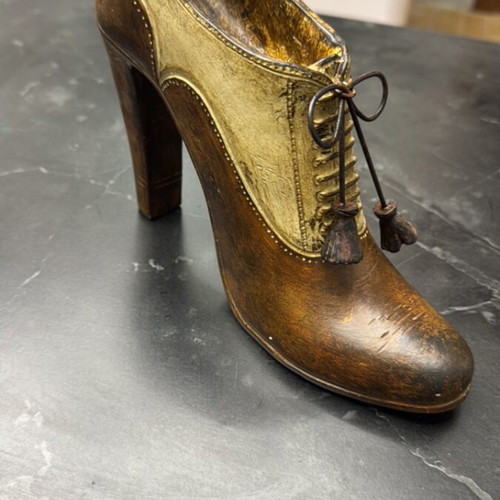 Decorative shoe like new for living room