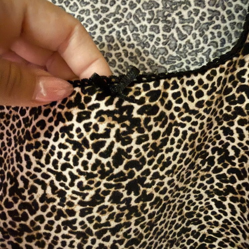 Stradivarius animal print cropped top like new, size L