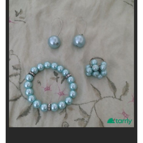 Dora pearl set new, 4 pieces, blue