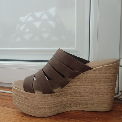High platform open sandals, brown, size 39