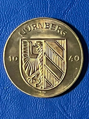 NÜRNBERG 1040 collectible medal with city coat of arms