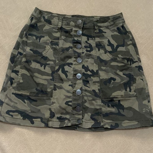 Stretchy Denim Camouflage Skirt like new by Stradivarius