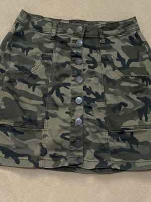 Stretchy Denim Camouflage Skirt like new by Stradivarius
