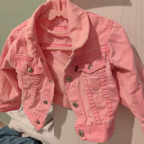 Pink Levi's denim jacket 6 months like new