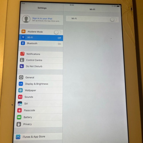 iPad 4th generation like new with crack on top right