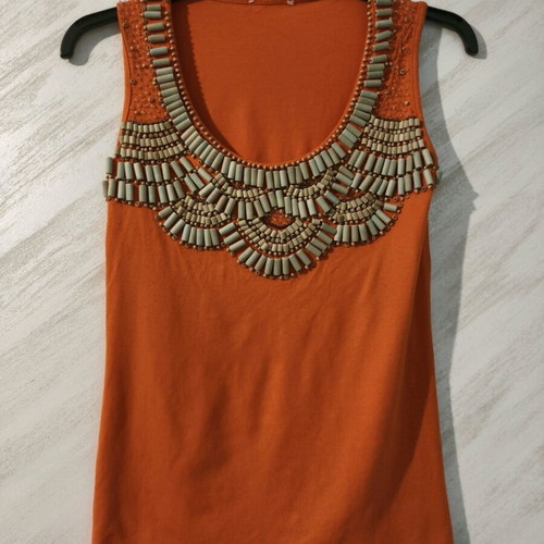 Orange sleeveless blouse with wooden beads like new, size S