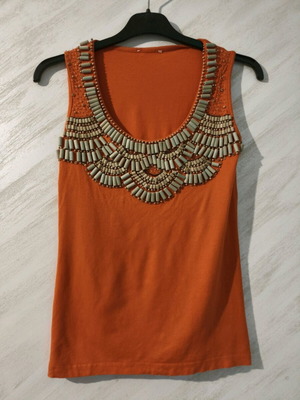 Orange sleeveless blouse with wooden beads like new, size S