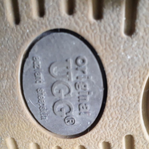 Ugg boots authentic, like new