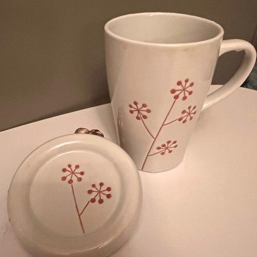 Porcelain mug with lid new 250 ml