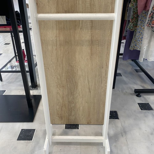 Sis Sandro wooden floor-standing coat rack used