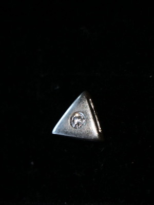 Μικρό διακριτικό μενταγιόν ασημένιο sterling silver 925 με ζιρκόνια και αόρατο κορδόνι καινούργιο